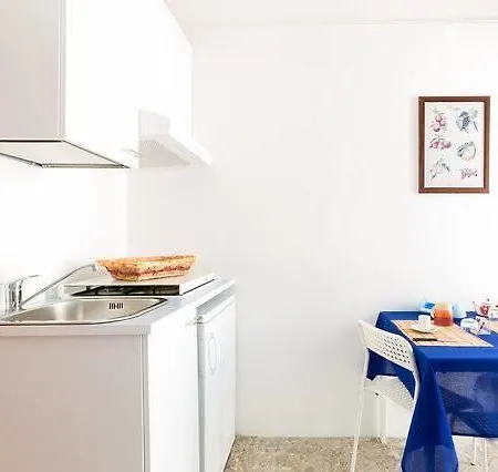 Al Chiaro Di Luna Bed and Breakfast *