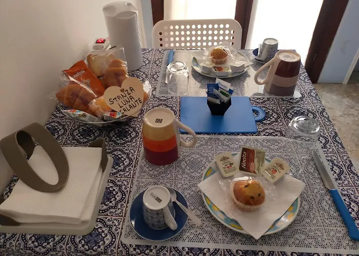 فندق مبيت وإفطار Al Chiaro Di Luna